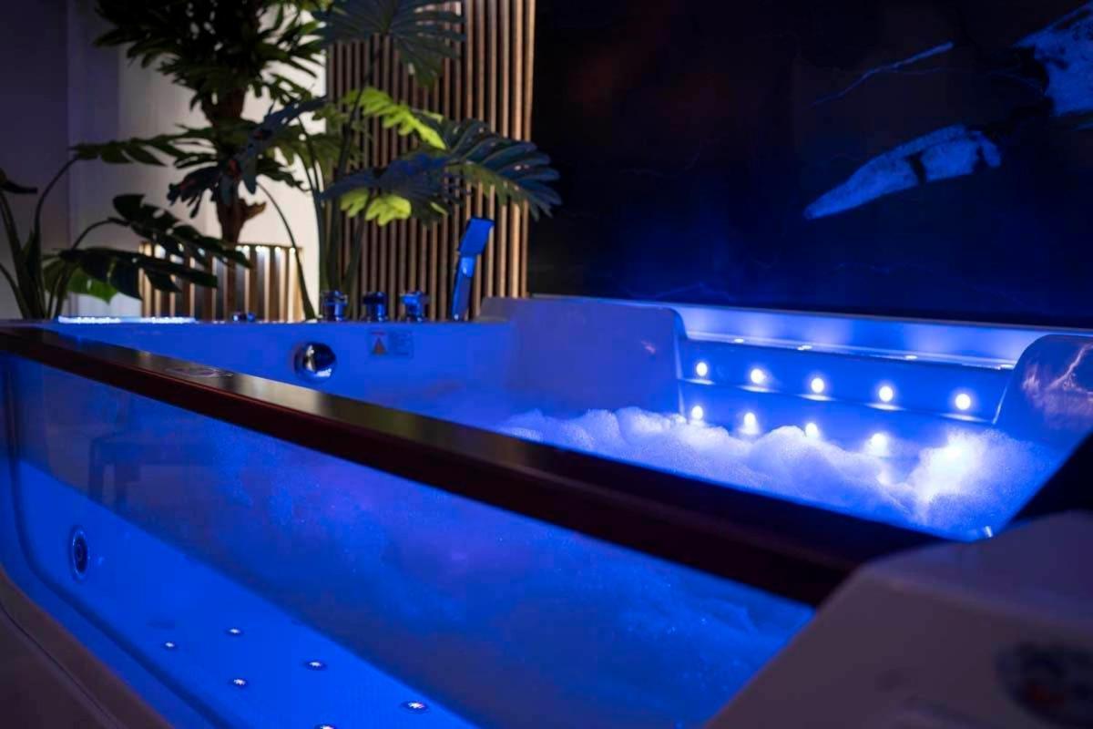 Retro 66 Jacuzzi * Zator